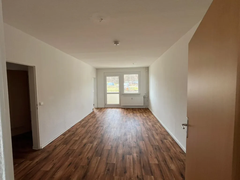 Unsere helle 3- Zimmerwohnung mit Blick über Ehrenfriedersdorf und Umland freut sich auf neue Mieter