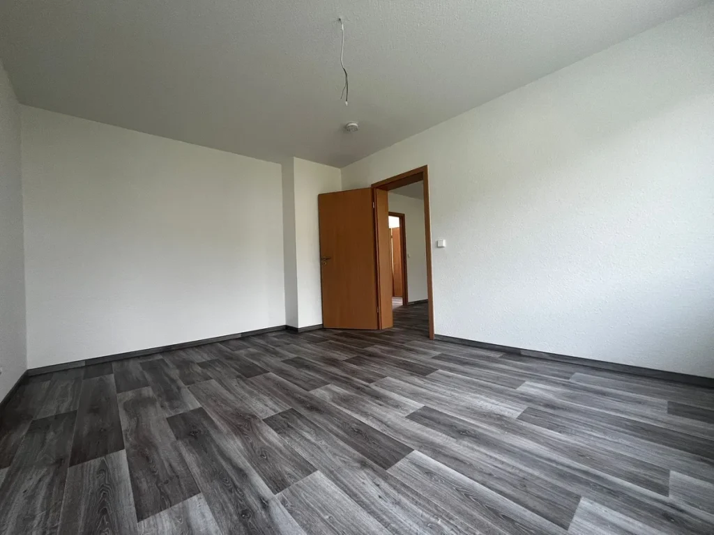 - Zimmer Wohnung mit Blick über Ehrenfriedersdorf und Umland