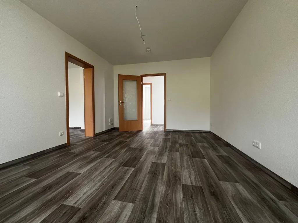 - Zimmer Wohnung mit Blick über Ehrenfriedersdorf und Umland